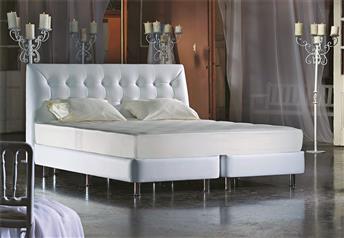 Yatsan SPIRIT Contemporary Classic Upholstered Bed