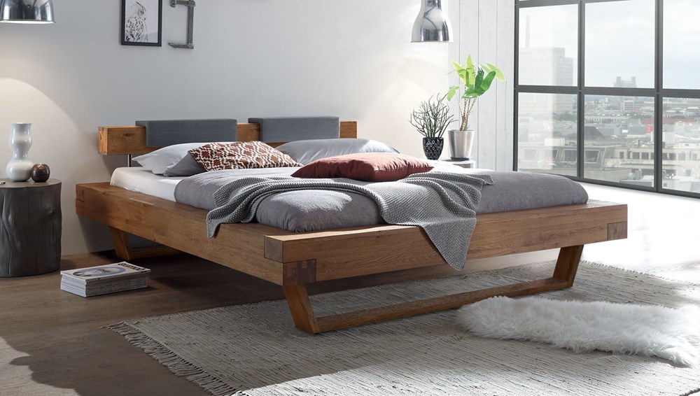 Please note: updated, detailed images of both headboard and bedframe are in the gallery