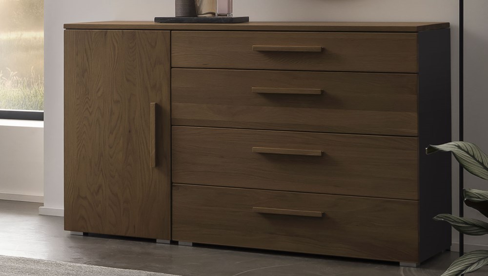 Anthracite carcass with Solid Walnut Oiled fronts
