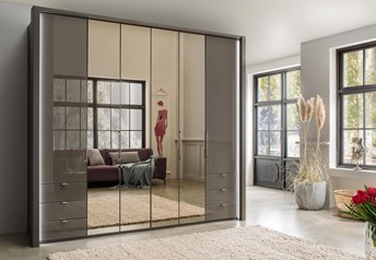 Havanna glass and mirrors with LED side light strips