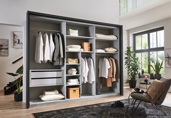 Example of accessories included in the optional Interior package on offer