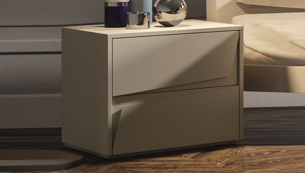 Only available in Oak veneer