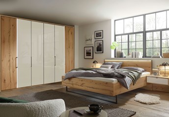 Champagne finish with Bianco Oak external frame