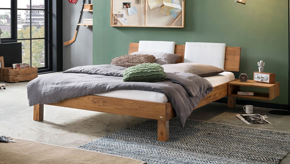 Shown in Wild Oak with headrests, matched to optional Salva bedside tables.