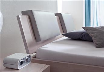 Solid Beech White Lacquered with Varo pads