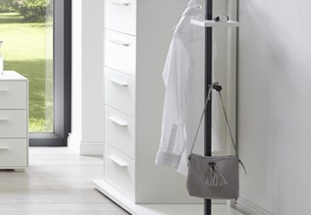 Atrium - Dresser with integrated Dressboy in Solid wood