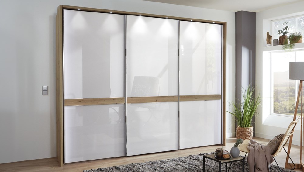 Bianco oak carcass and cross trim, white glass doors